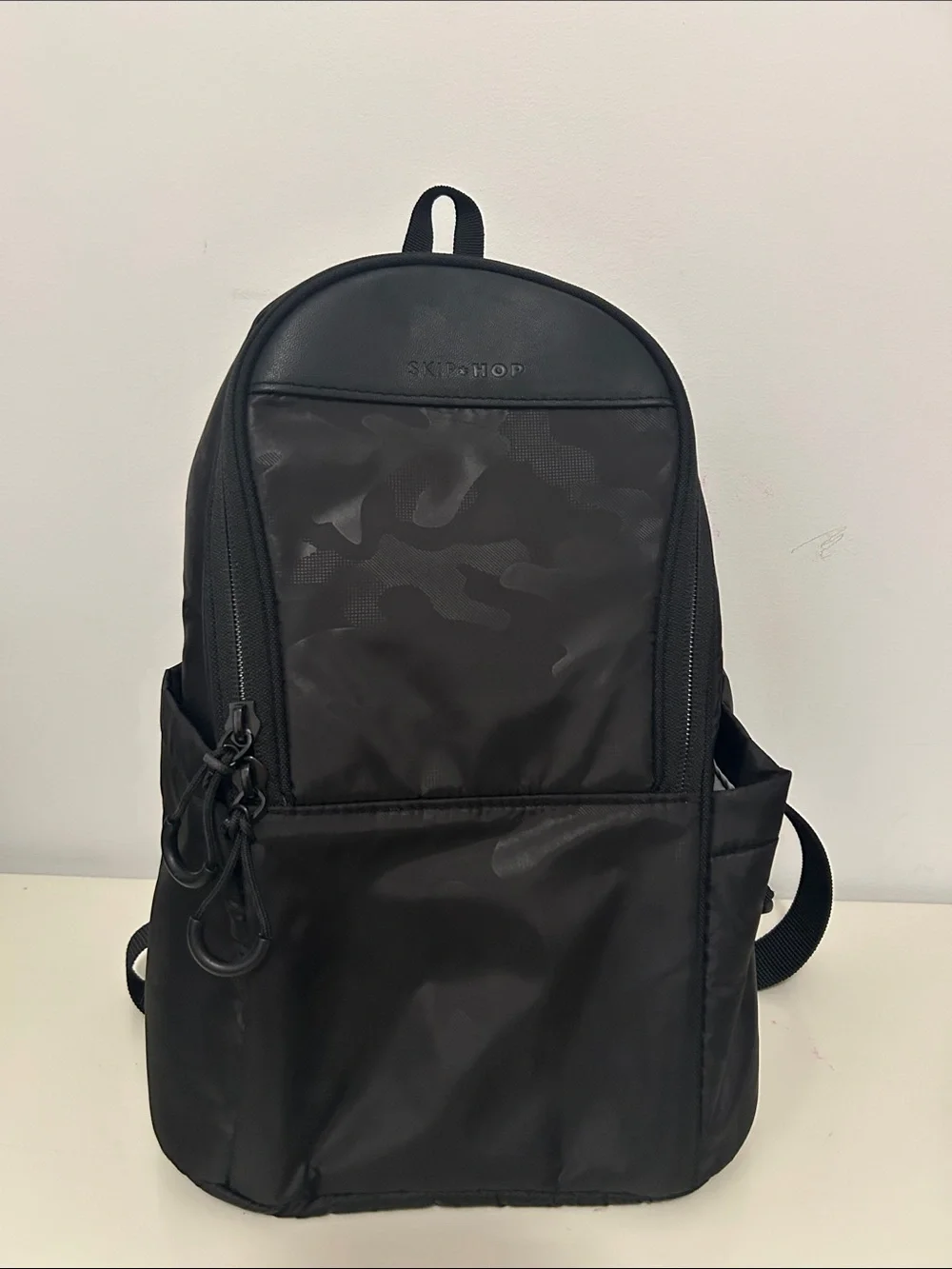 Skiphop || Paxwell Sling Bag